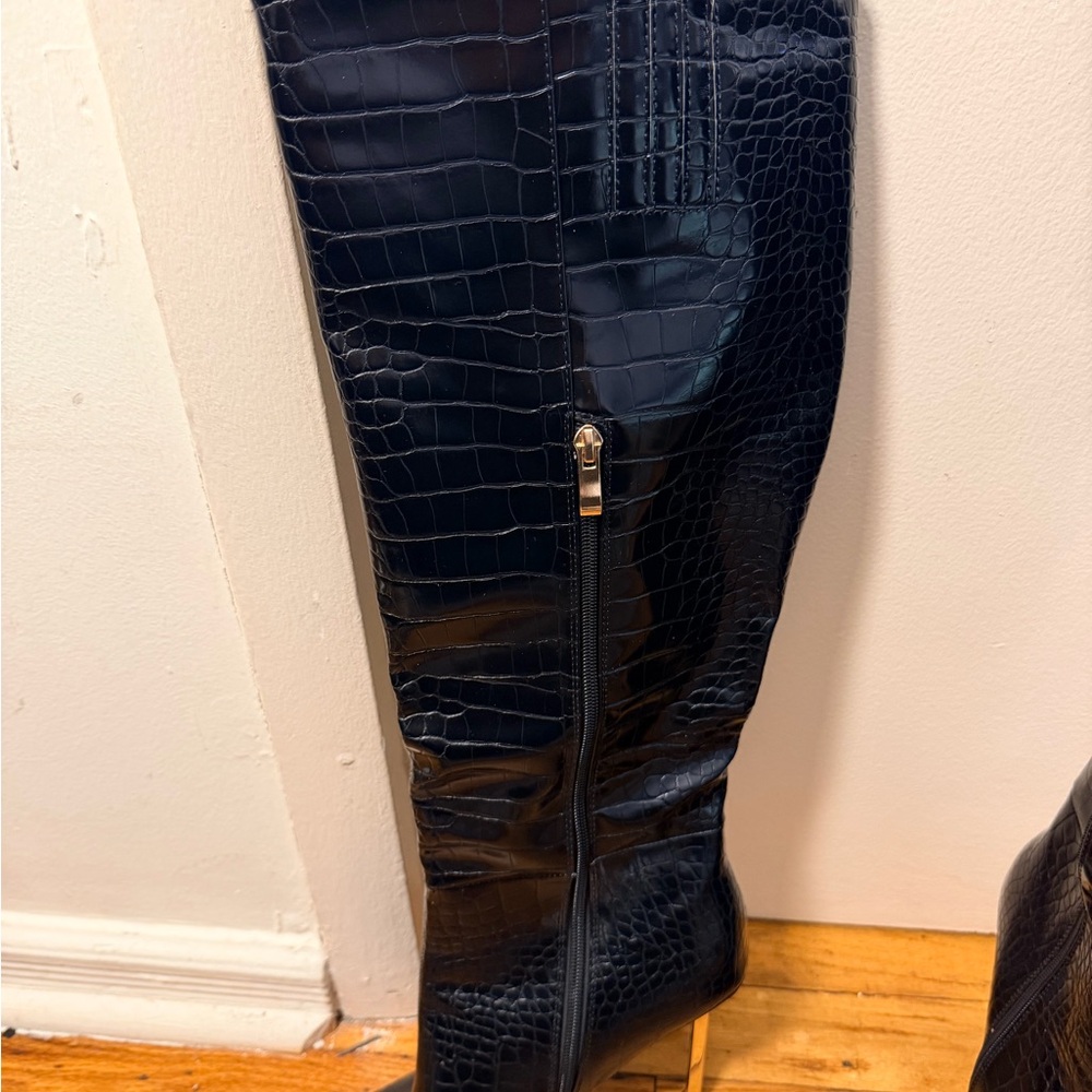Elegant Black Over the Knee Boots - Picture 4 of 11